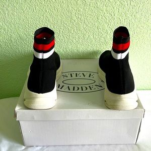 Steve Madden Sock Sneakers